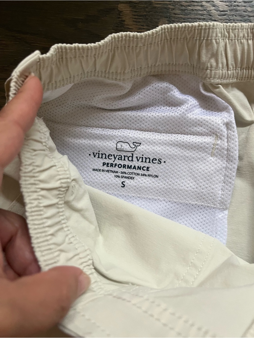 NWT Men’s Vineyard Vines Shorts - Picture 6 of 12